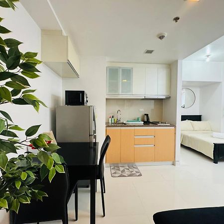 Studio At Viceroy T4 Florence Way Manila Luaran gambar