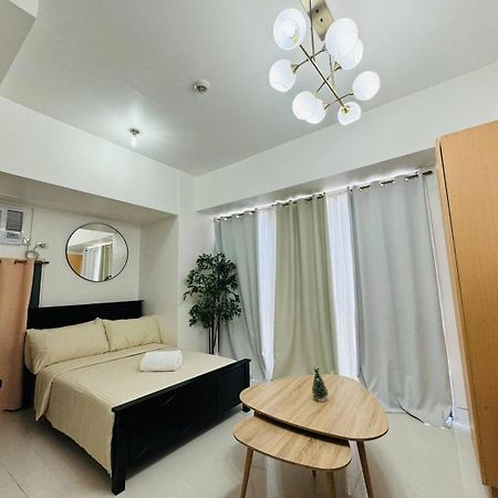 Studio At Viceroy T4 Florence Way Manila Luaran gambar