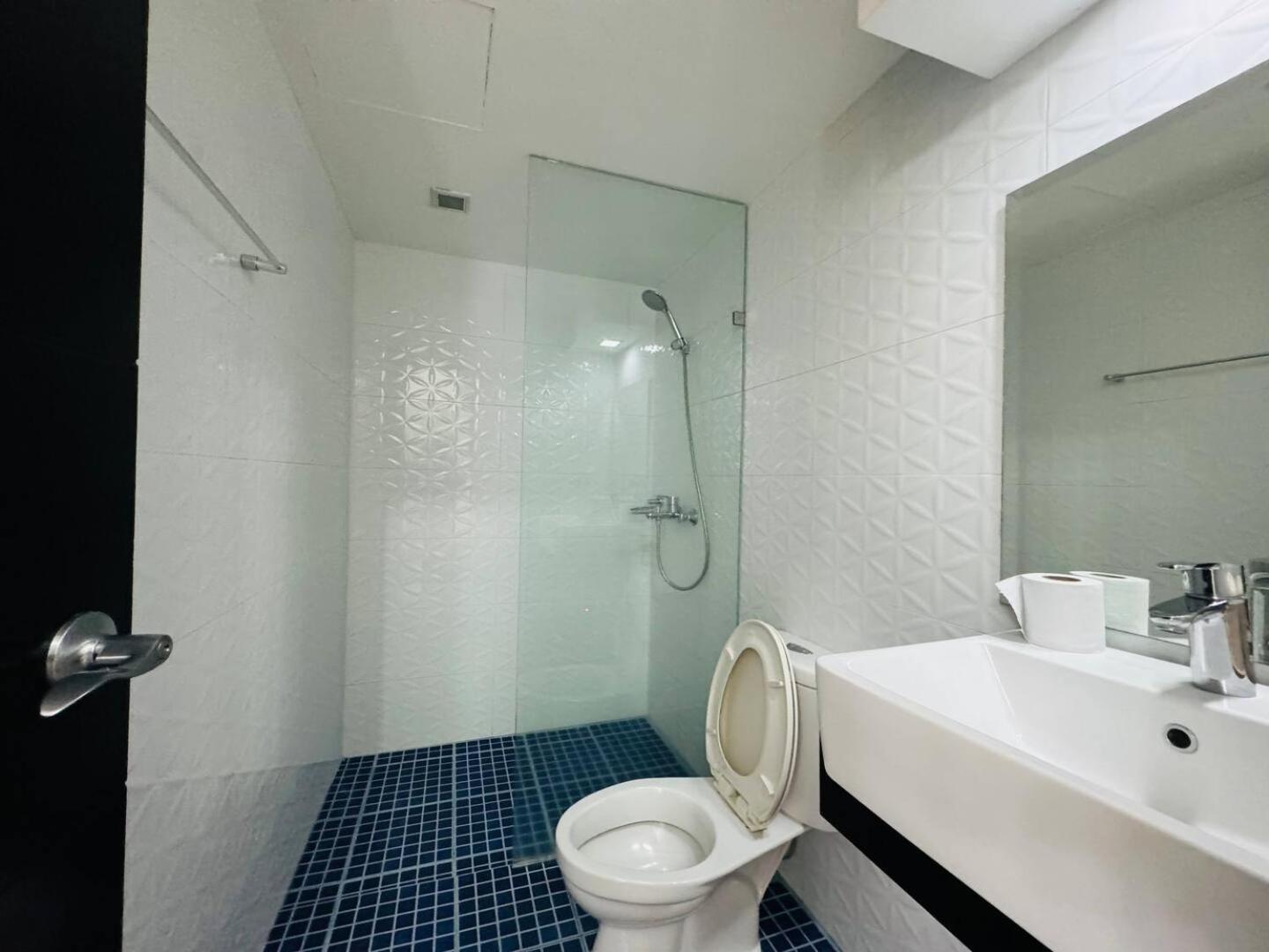 Studio At Viceroy T4 Florence Way Manila Luaran gambar